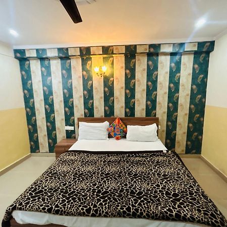 Sainik Guest House 500Mtr From Medanta Hospital 러크나우 외부 사진