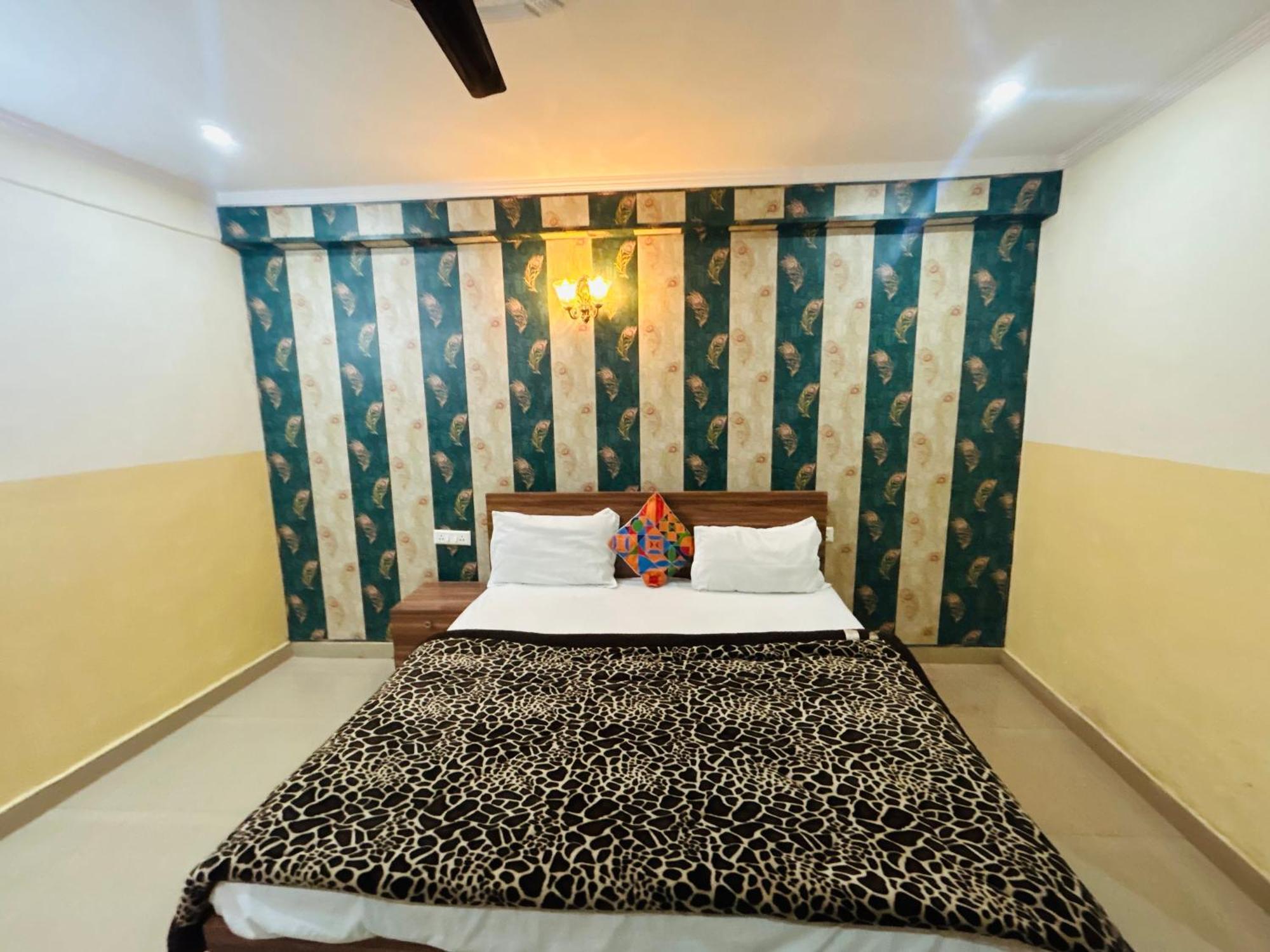 Sainik Guest House 500Mtr From Medanta Hospital 러크나우 외부 사진