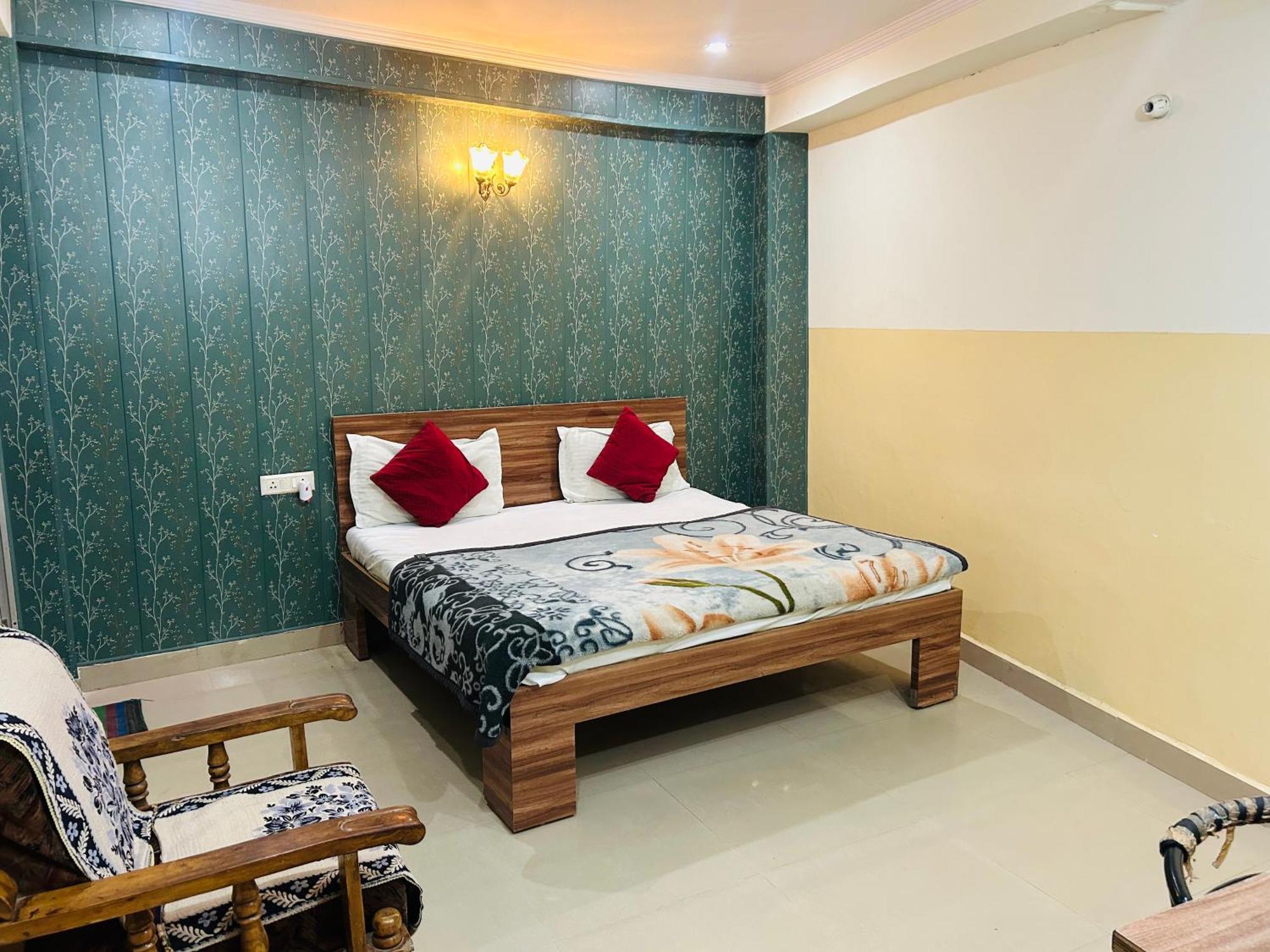Sainik Guest House 500Mtr From Medanta Hospital 러크나우 외부 사진