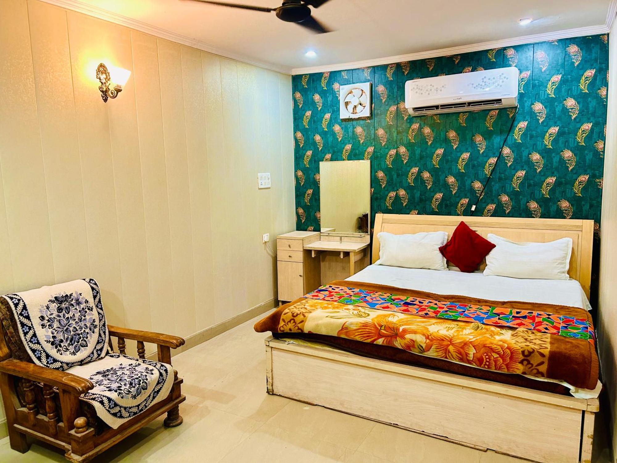 Sainik Guest House 500Mtr From Medanta Hospital 러크나우 외부 사진
